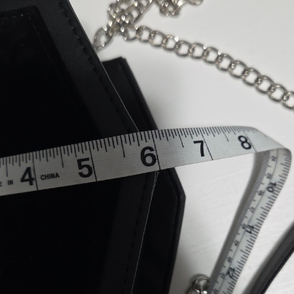 Black Coffin Cross Velvet Chain Shoulder Bag - Picture 9 of 14